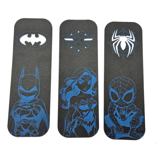 Marcapáginas Cuero Superhéroes