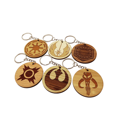 Llavero de madera Star Wars personalizado